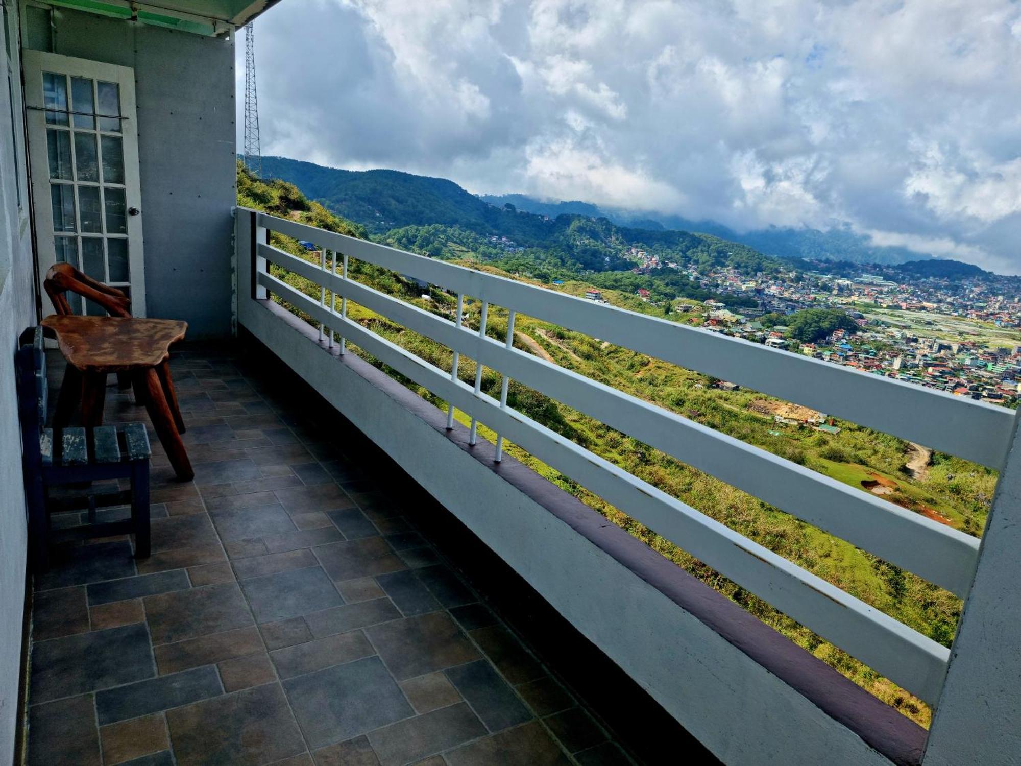 באגויו Wanay'S Rocky Mountain Homestay מראה חיצוני תמונה